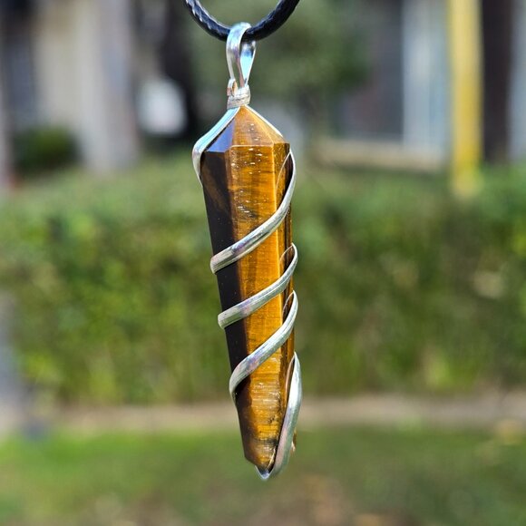 Tiger's Eye Crystal Point Wire Wrapped Pendant - Picture 4 of 5